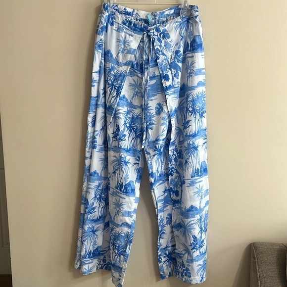 J. McLaughlin Eugene Pant in Blue Villa Palm with Overlapping Front Wrap Panels - Picture 2 of 8
